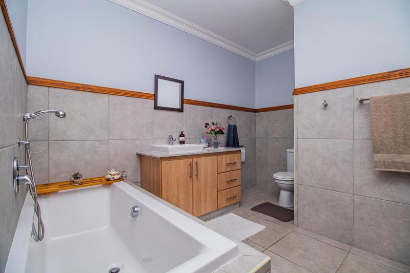 9 Bedroom Property for Sale in Outeniqua Strand Western Cape